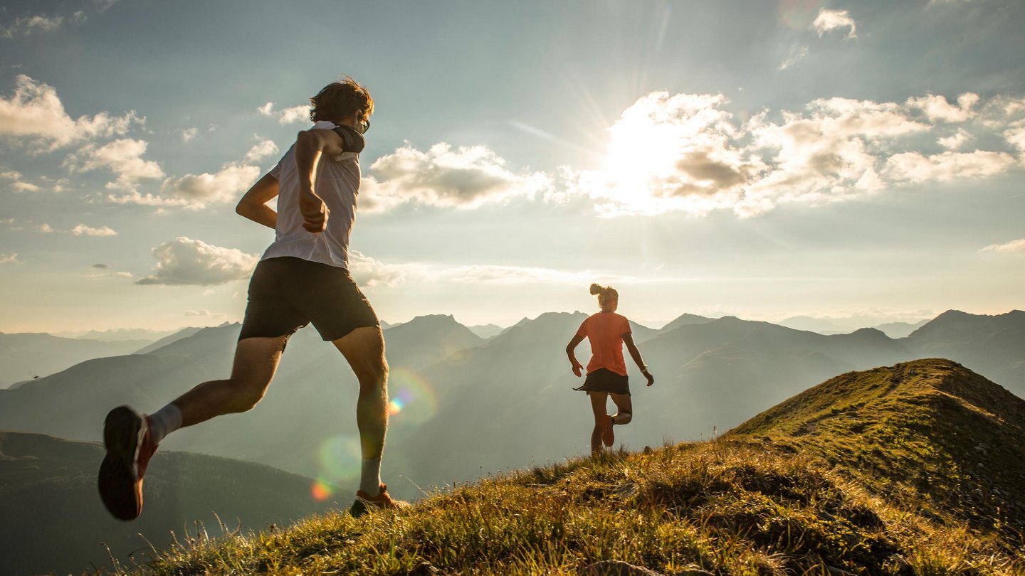 Verschiedene Wege zum Runners High in Davos Klosters: flowige und technische Trails.