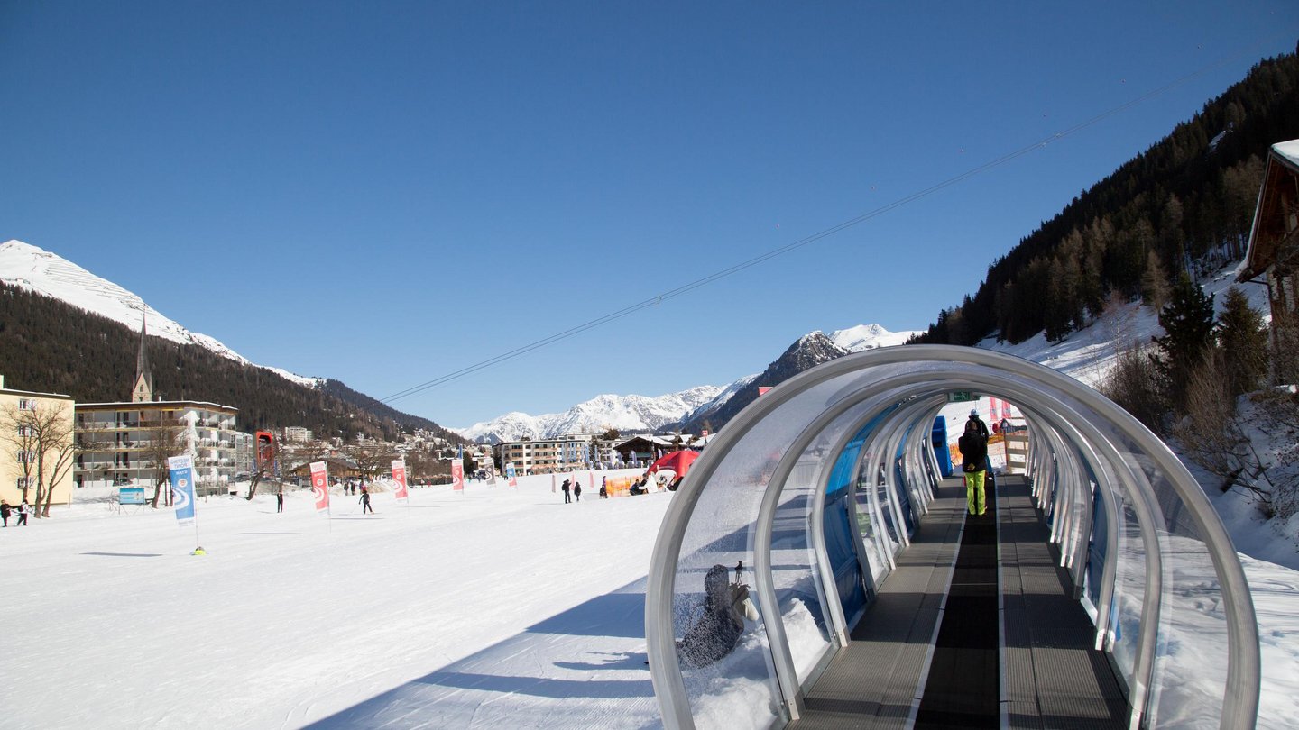  The magic carpets on the Bolgen and on Bünda in Davos are free for guests and locals.