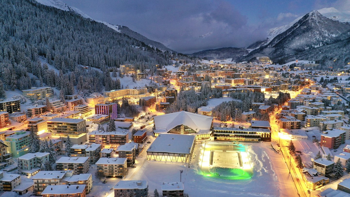 Der Langlauf-Event Nordic City Sprint feiert am 12. Februar 2022 Premiere in Davos, Schweiz. 