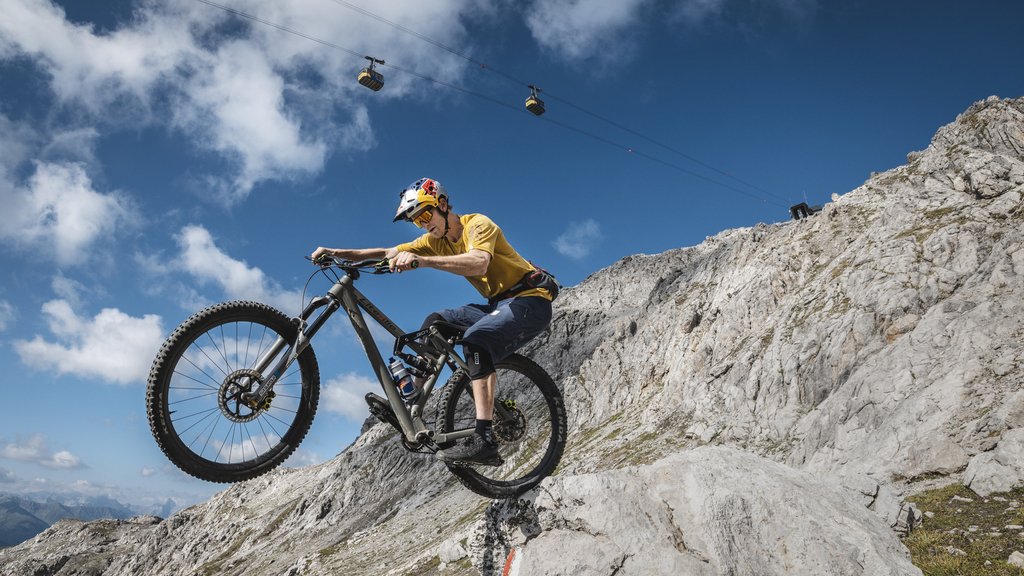 Davos Klosters attracts mountain bikers like Tom Oehler with the highest percentage of single trails in Switzerland.
