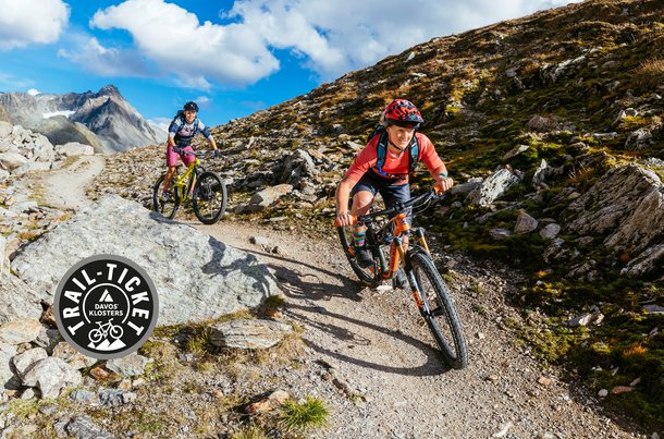  The sharp trail of the Trail Ticket is the ultimate enduro tour in Davos Klosters for ambitious and experienced bikers.